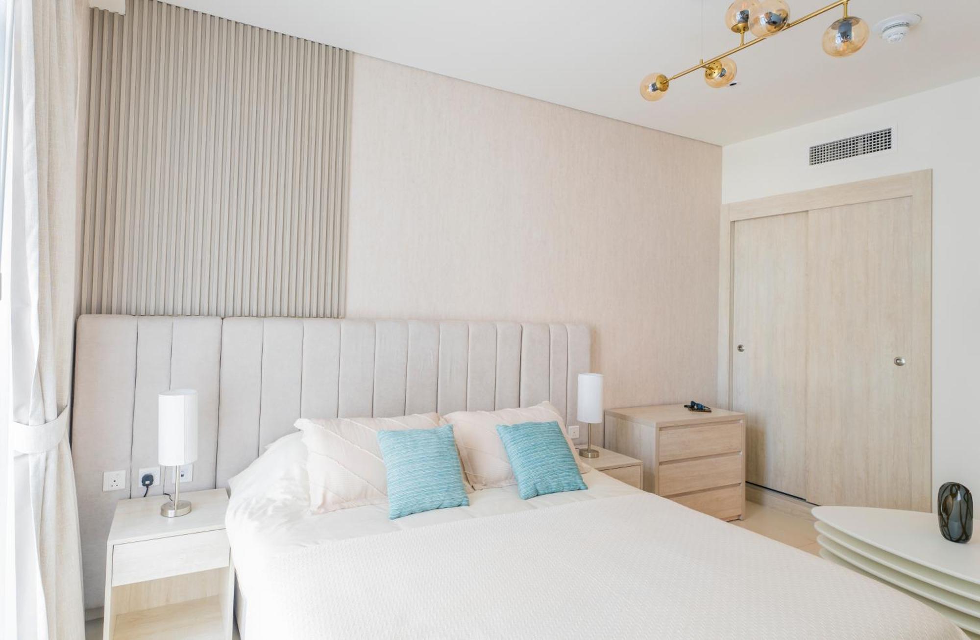 Studio With Pool And Private Beach Access On Palm Jumeirah Дубай Экстерьер фото